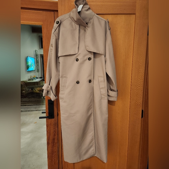 Double breasted trench coat - Picture 1 of 3